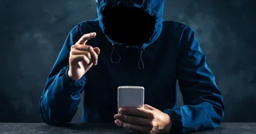 Escrocheriile telefonice golesc conturile moldovenilor. Multe apeluri vin din Ucraina