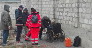 На Рышкановке нашли мертвого мужчину в инвалидной коляске.