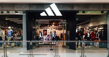 Adidas ломает рынок: Factory Outlet как новый драйвер молдавского ритейла Ⓟ