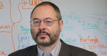 Учёный, который предвидел протесты в США, рассказал, что будет дальше.