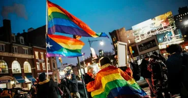 В США уберут радужный флаг перед важнейшим памятником, посвящённым правам ЛГБТ