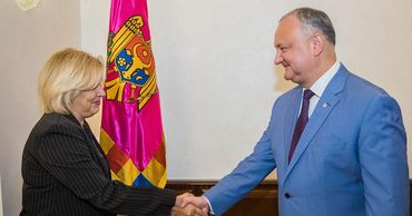 Додона пригласили посетить с визитом Кубу.