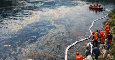 Cât a costat curățarea Nistrului după poluarea cu petrol? Hajder vine cu cifre