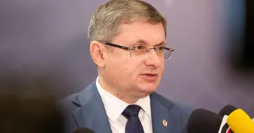 Grosu, după suspendarea partidelor asociate cu Șor: Să învețe din experiența asta