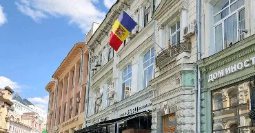 Молдове все сложнее оказывать консульские услуги в России