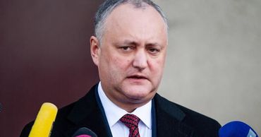 Игорь Додон намерен объявить унионизм вне закона.