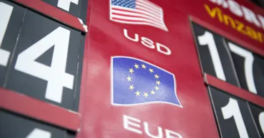 Curs valutar 17 septembrie 2026: Cât valorează un euro și un dolar