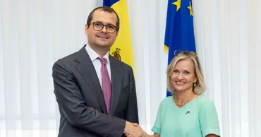 Acces la muncă și servicii pentru refugiații ucraineni. Tofan, discuții cu UNHCR