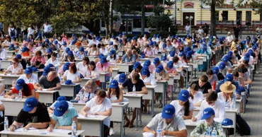 Câte persoane s-au înscris la Marea Dictare Națională, în prima zi