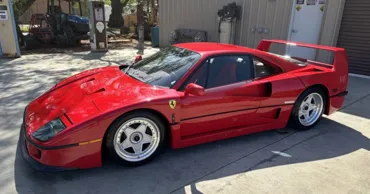 В США выставили на продажу культовый суперкар Ferrari F40 с минимальным пробегом