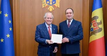 Noul ambasador al SUA în Moldova și-a început activitatea la Chișinău