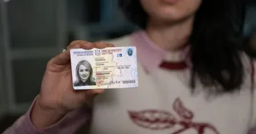 Peste 400.000 de cetățeni ai R. Moldova au trecut la noua carte de identitate