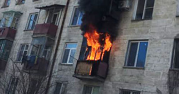 На улице Тудора Владимиреску в жилом доме вспыхнул сильный пожар.
