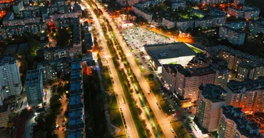 Проект расширения б-ра Мирчи чел Бэтрын: велодорожки и станции зарядки электрокаров