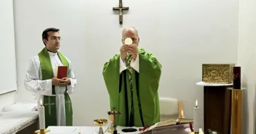 Papa Leon urmează să fie externat din spital. Când va avea loc prima sa apariție