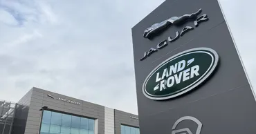 Jaguar Land Rover из-за кибератаки надолго остановила производство
