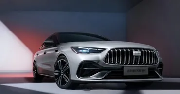 Geely презентовала электрифицированный аналог Toyota Camry за $10 000