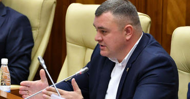 Депутат-социалист Григорий Новак.
