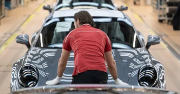 Прибыль Porsche растет на 34% вопреки спаду в Китае и снижению продаж