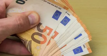 Tranzacțiile valutare vor fi liberalizate în două etape. Ce prevede proiectul