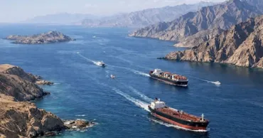 Вэнс: США сняли морскую блокаду Ирана