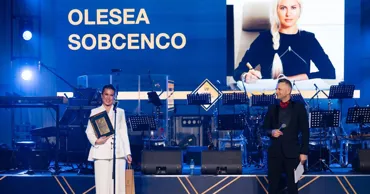 Олеся Собченко признана «Человеком года 2025» в пласстической хирургии Ⓟ