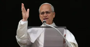 Papa de la Roma a făcut un apel pentru interzicerea definitivă a bombardamentelor aeriene