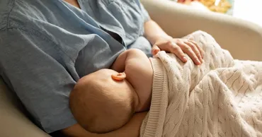 Studiu: Alăptarea reduce simptomele ADHD la copiii mici