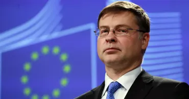 Еврокомиссар раскритиковал США за ослабление санкций в отношении российской нефти