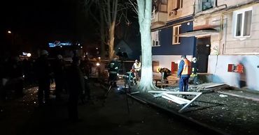 В многоэтажном доме на Ботанике произошел взрыв.