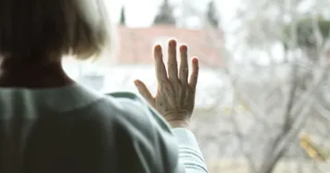 Un bărbat din Bălți, condamnat la un an de închisoare pentru maltratarea mamei sale
