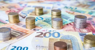 Curs valutar 2 iulie 2026: Cât valorează un euro și un dolar