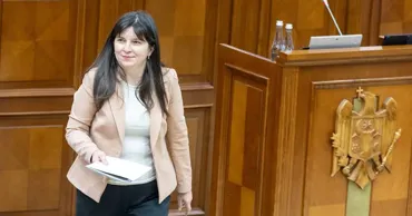 Guvernul consideră echitabilă impozitarea școlilor private