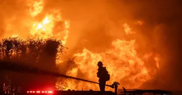 Incendiile de vegetație din Los Angeles au devenit cel mai costisitor dezastru natural din 2025