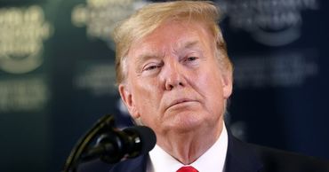 Трамп провел "эмоциональную" встречу с семьями погибших от рук полиции.