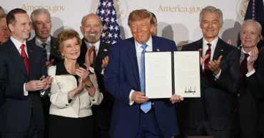Трамп объявил о запуске AI-портала для доступа к федеральным услугам
