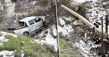 ДТП в Новоаненском районе: автомобиль снёс столб и вылетел в кювет