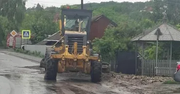 Codul Galben rămâne în vigoare: Drumarii acționează pentru menținerea circulației