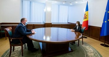 Президент Майя Санду встретилась с врио премьер-министра Аурелиу Чокоем.