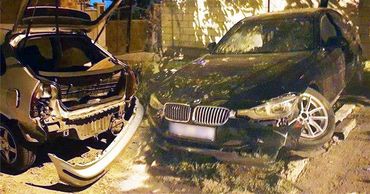 На Старой Почте BMW протаранил припаркованное авто, водитель скрылся. Коллаж: Point.md
