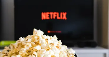 După ce a dat afară 1.000 de angajați, Netflix anunță date financiare sub așteptări