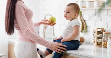 Studiu: Un măr pe zi reduce mofturile copiilor