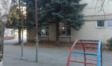 Сотрудников столичного детсада № 185 обвинили в жестоком обращении с детьми.