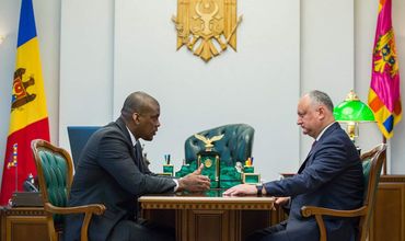 Игорь Додон провел встречу с послом США в Молдове Дереком Хоганом.
