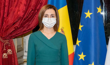 Санду: Я попросила власти Франции помочь нам быстрее получить вакцину.