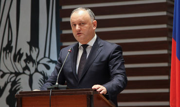 Додон собирается не только сократить количество министерств, но и число депутатов. Фото: realitatea.md.
