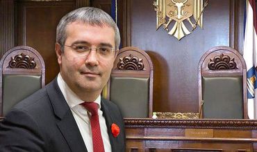 Сырбу попросил КС предоставить правительству полномочия парламента.
