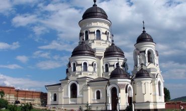 В Кэприянском монастыре готовят канонизацию митрополита Бэнулеску-Бодони.
