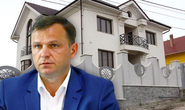 Андрей Настасе живет в доме в городе Кодру, стоимостью 2,23 миллиона леев и площадью 156 квадратных метров.
