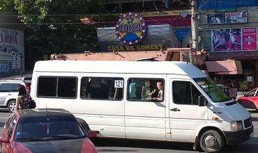 По улицам Кишинёва курсирует примерно 1100 микроавтобусов.
